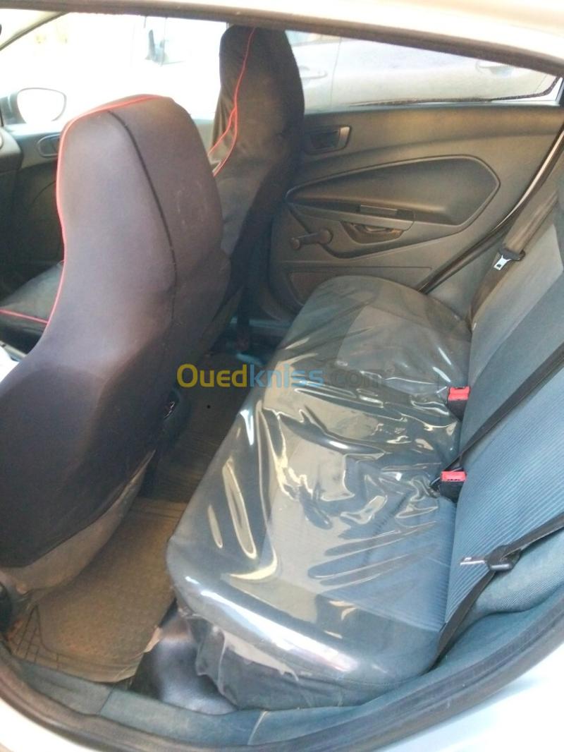Ford Fiesta 2013 Fiesta 8
