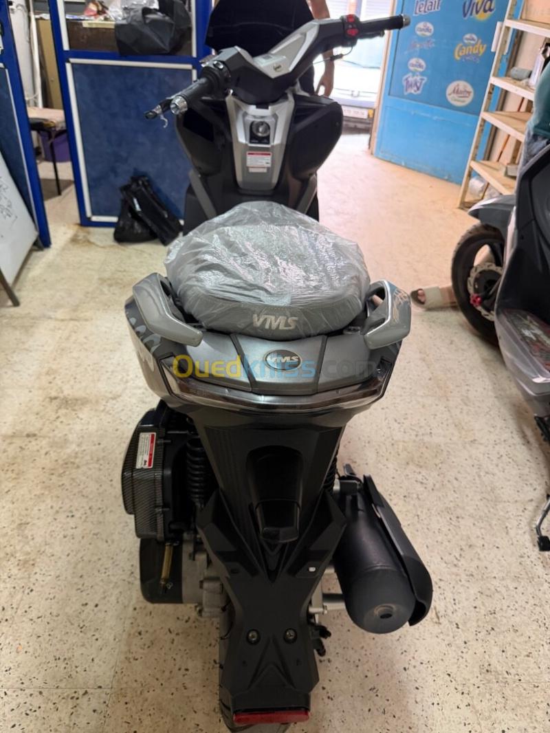 VMAX 200  3