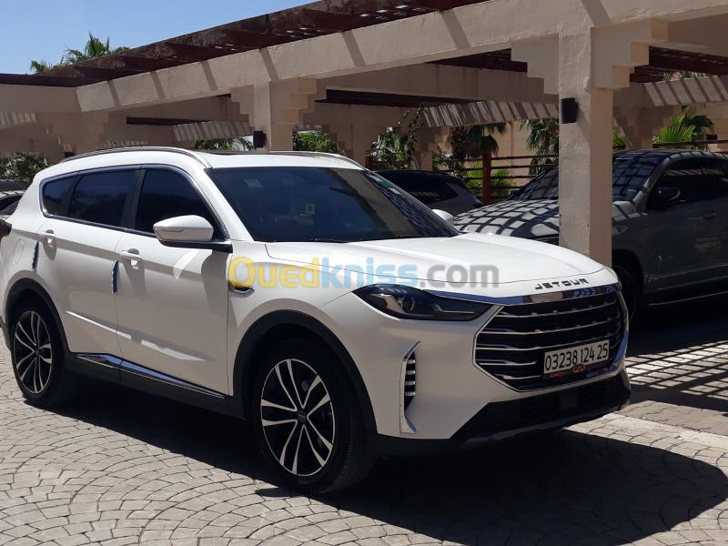 Jetour  X70 PLUS 2024 Luxury 12