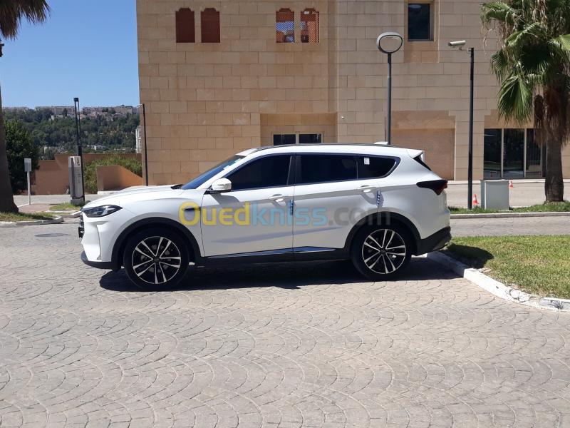 Jetour  X70 PLUS 2024 Luxury 3