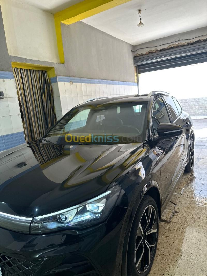 Volkswagen New Tiguan 2025 R-Line 1.5 etsi 2