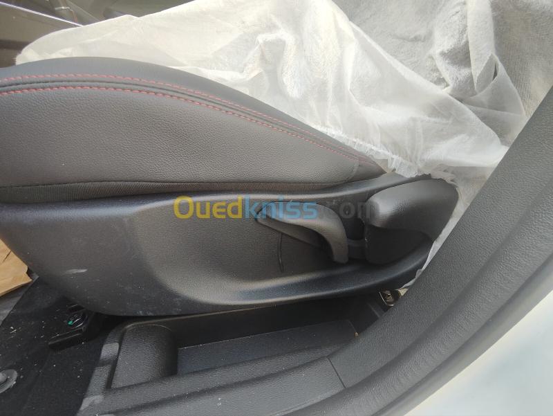 Geely Livan x3 pro 2025  7