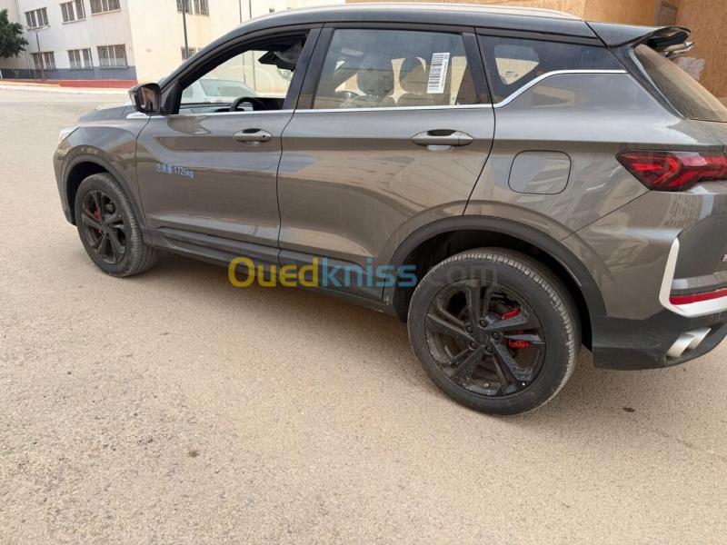 Geely Coolray 2026  5