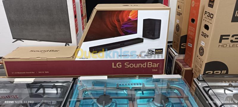  LG SN4 Barre de son 2.1 ch, 300 W, Bluetooth, HDMI ARC