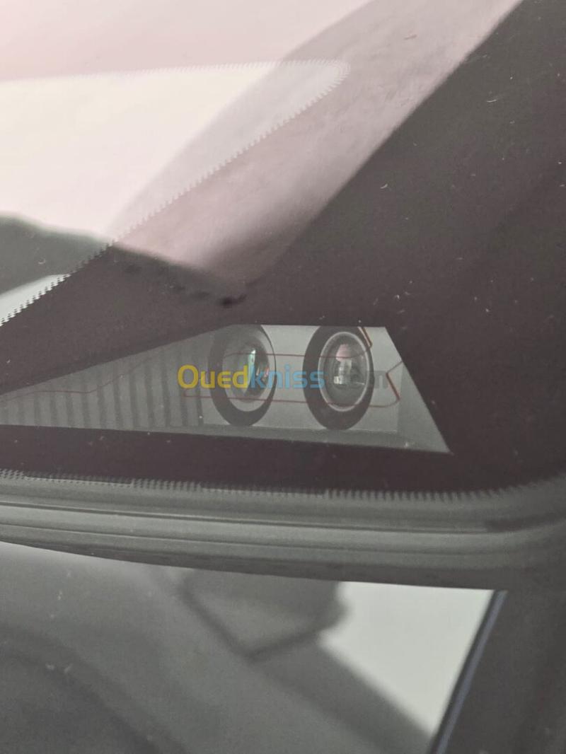 Geely Galaxy M9 2026 Full options 39