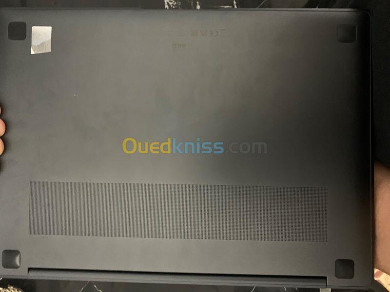 SAMSUNG GALAXY BOOK 3 PRO 7