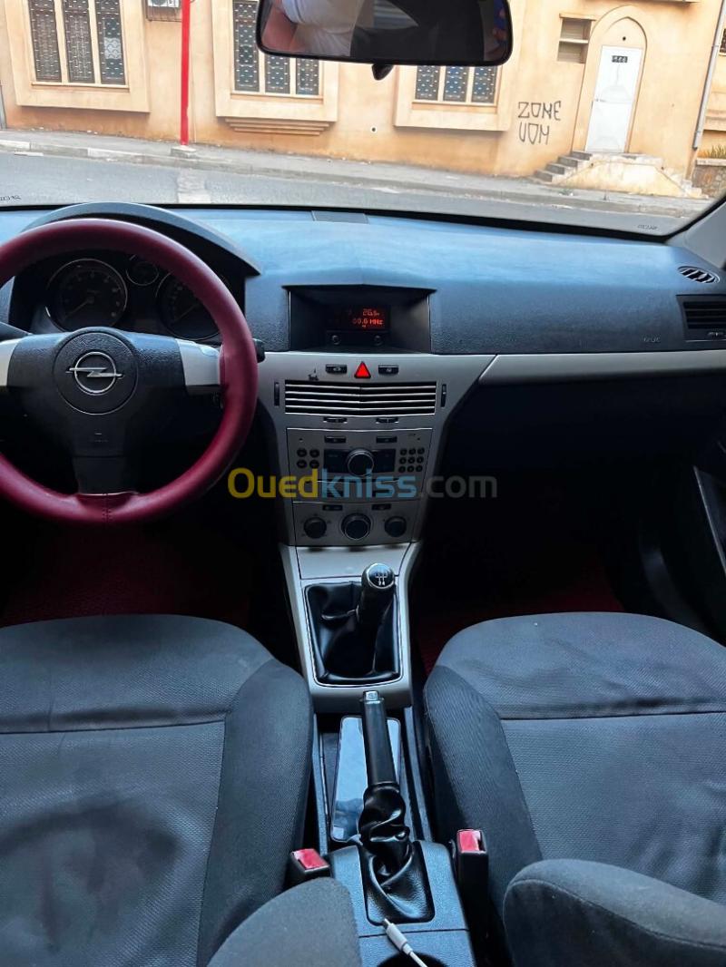Opel Astra 2008  6