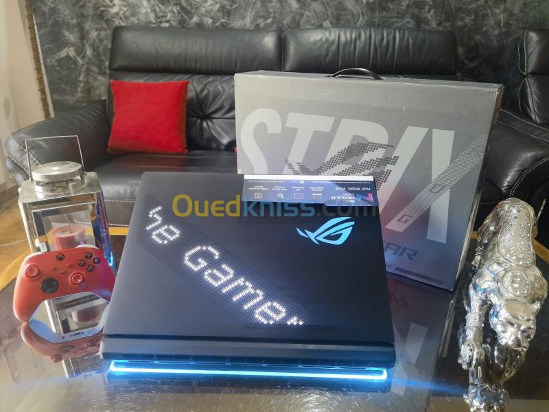 ASUS ROG STRIX SCAR 18 - Ultra 9 275HX - RTX 5080 16Go - Ecran 18" QHD+ Mini-Led 240Hz - RAM 32Go - SSD 2To 5