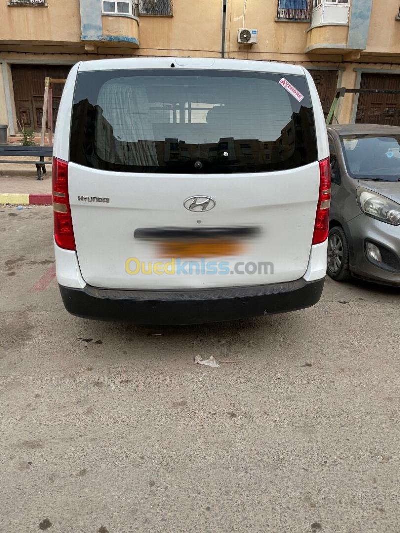 Hyundai H1 2010  9