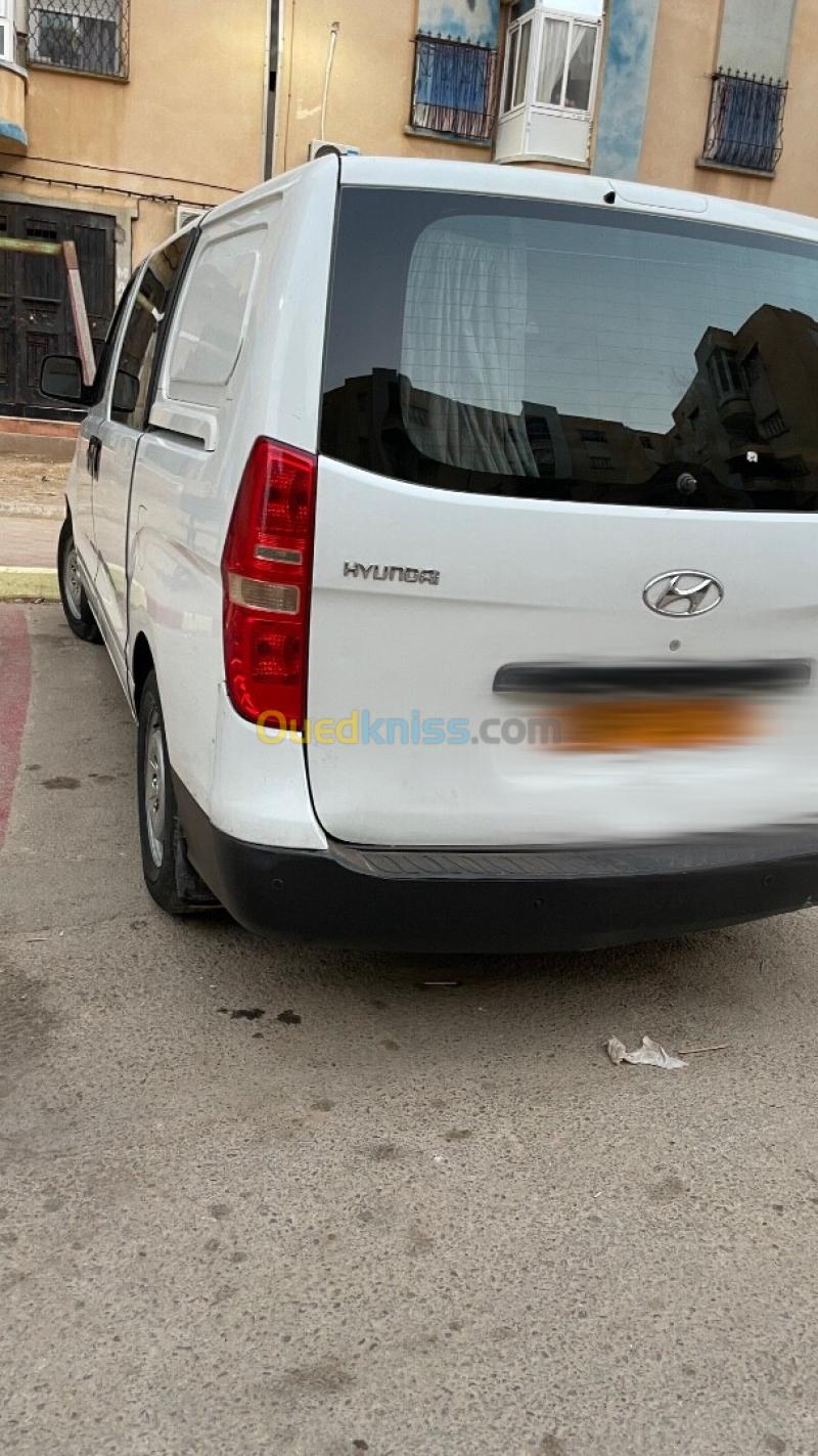 Hyundai H1 2010  7