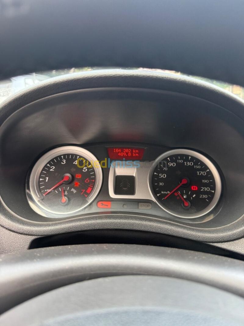 Renault Clio 3 2010 Clio 3 6