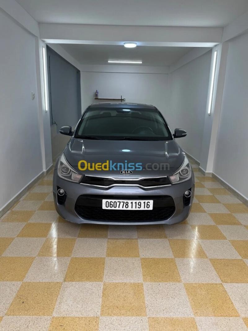 Kia Rio 2019 EX 4