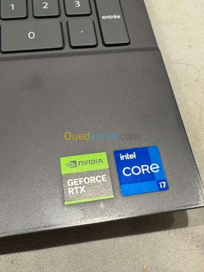Dell G15 5530 2