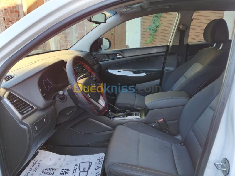 Hyundai Tucson 2017 Prestige 8
