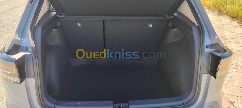 Volkswagen Tharu XR  2026  12