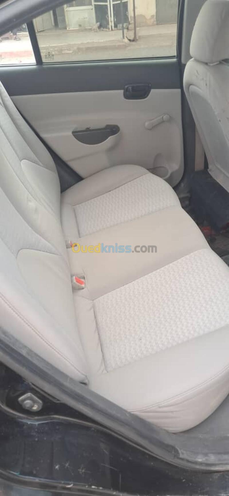 Hyundai Accent 2011 نيو 10