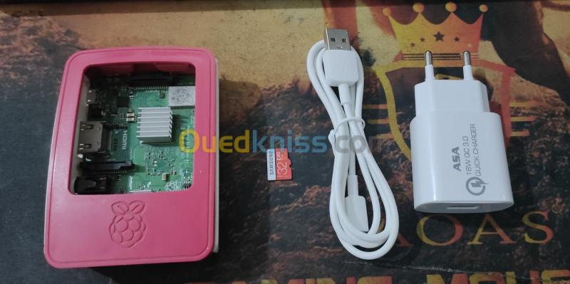  RASPBERRY PI 3 B+ SD CARD 32 GB + CABLE + CHARGEUR