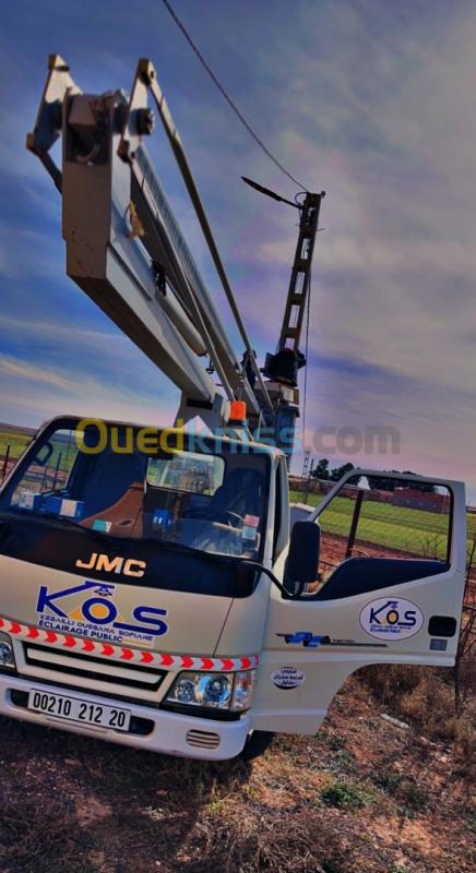  JMC Location camion nacelle 
