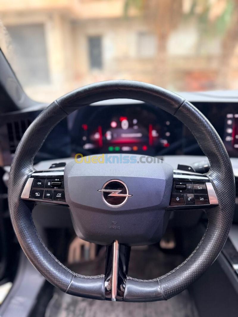 Opel Astra 2024 Gs Line la toute options 4