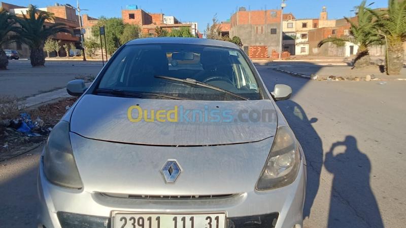 Renault Clio 3 2011 Night and Day 6