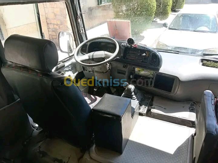 Toyota Coaster climatisé 2008