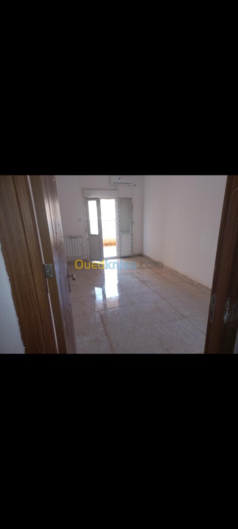 Location Appartement F4 Tipaza Kolea 2