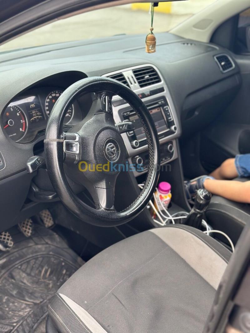 Volkswagen Polo 2013 Life 3