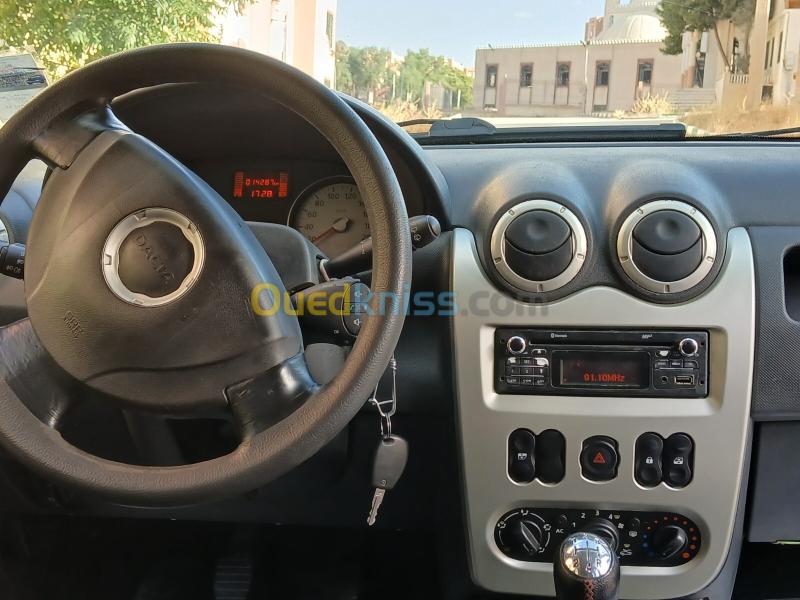 Dacia Logan MCV 2012  11