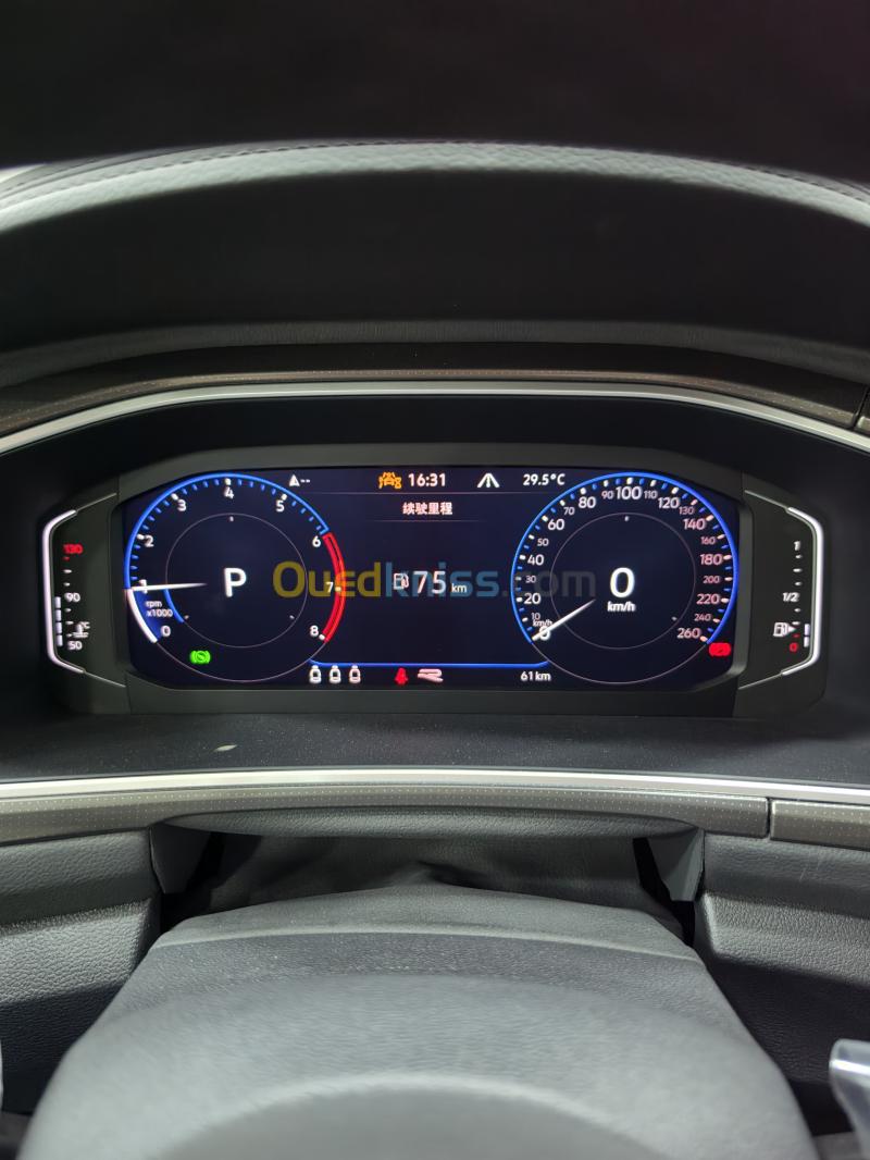 Volkswagen T-Roc 2026 R-Line  25