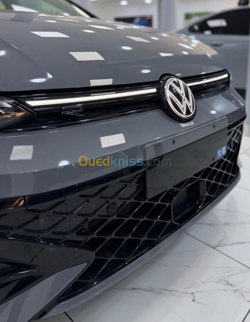 Volkswagen Golf 8 2026 R- Line  4