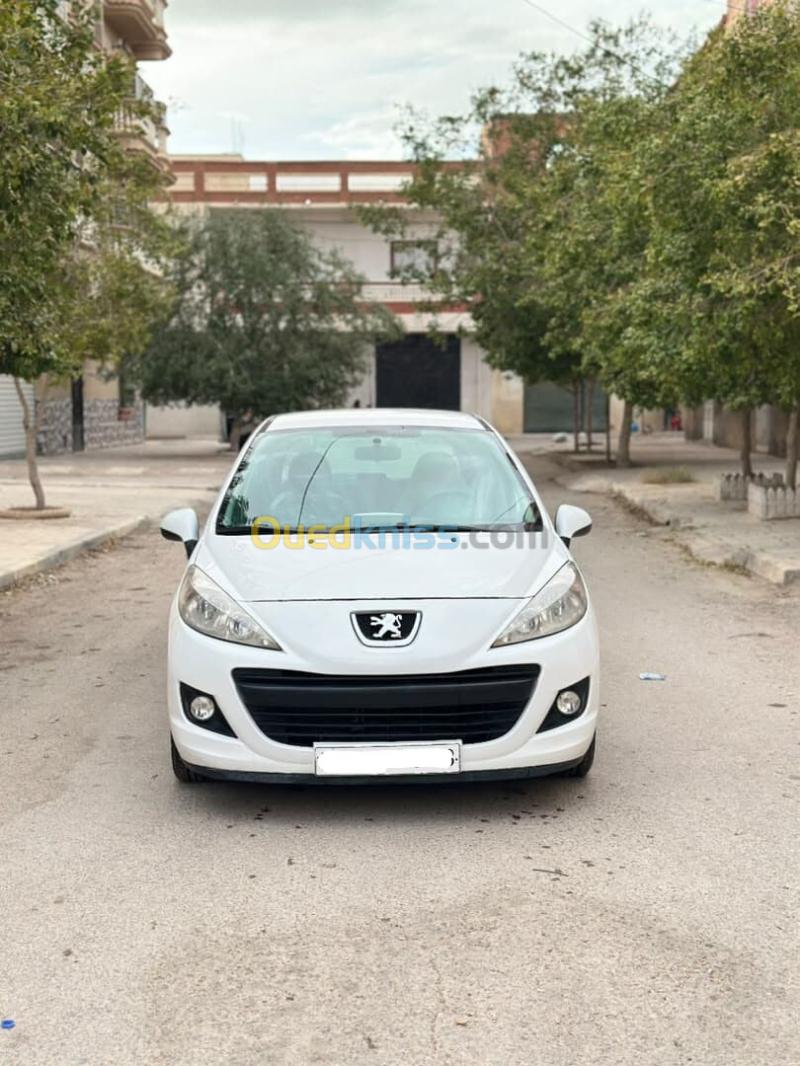 Peugeot 207 2013  2